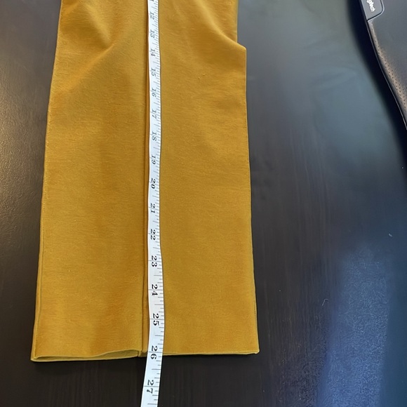 Athleta Eastbound Straight Pant Tencel Spandex Brass Yellow Pull-On Size 6P - Picture 14 of 14